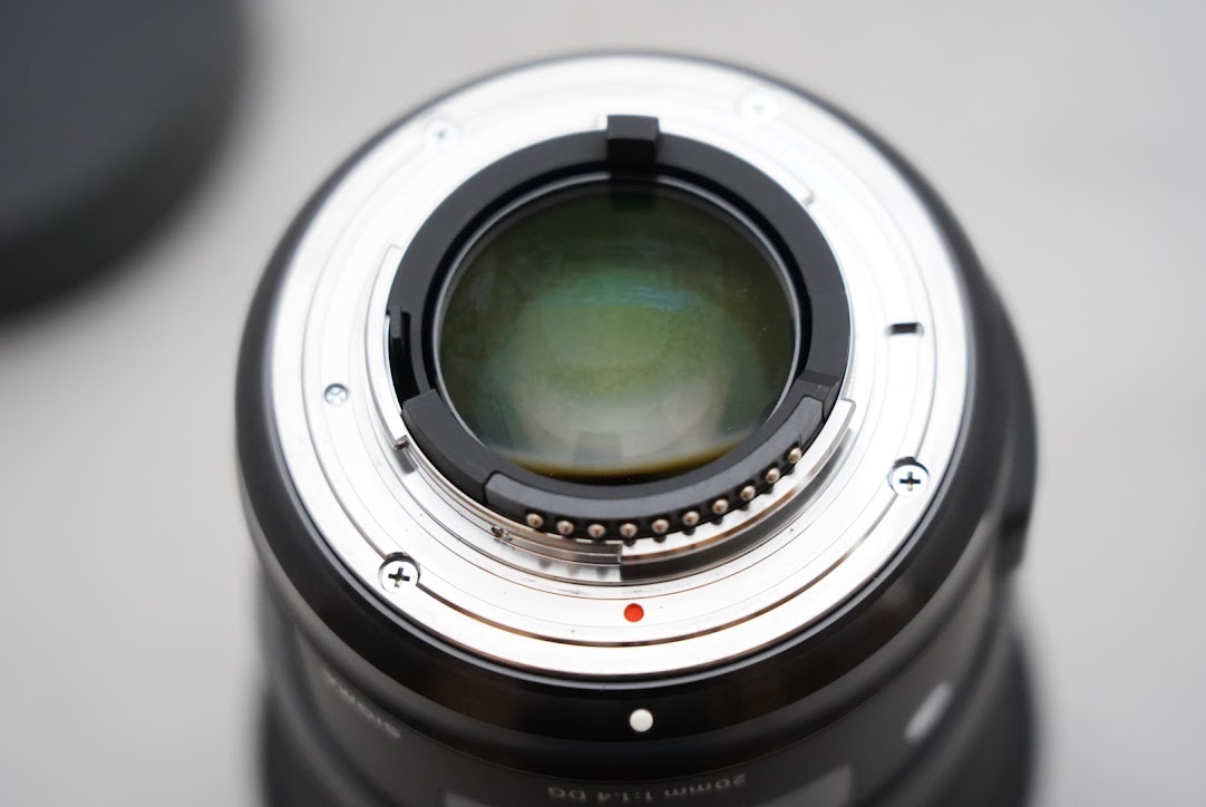 ☆単焦點?超広角レンズ☆ シグマ 20㎜ F=1:1.4 DG HSM Art　SIGMA 20 1.4 DG HSM Art　ニコンFマウント 実用品　お見逃しなく　おススメ