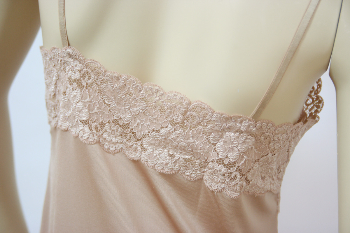 送料無(wú)料◆超お得◆2枚組◆丈:90cm◆S～Mサイズ◆レース付き◆高級(jí)スリップ(80/ベージュ)綿混素材◆快適な著心地&美しいドレープ◆27602