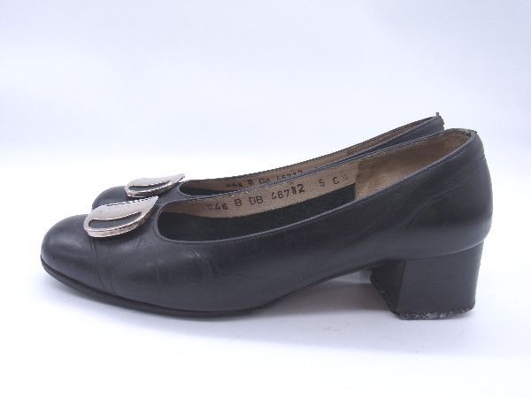 Salvatore Ferragamo フェラガモ ヴァラ レザー パンプス 表記サイズ5(約22.5cm) ヒール 靴 レディース ブラック系 DD2327