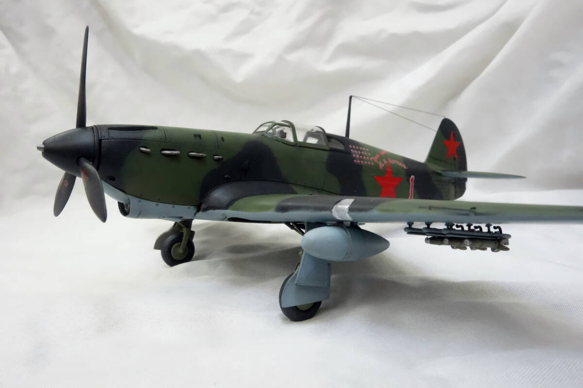 *** конечный продукт 1/48yakob зеркальный Yak-1 ***
