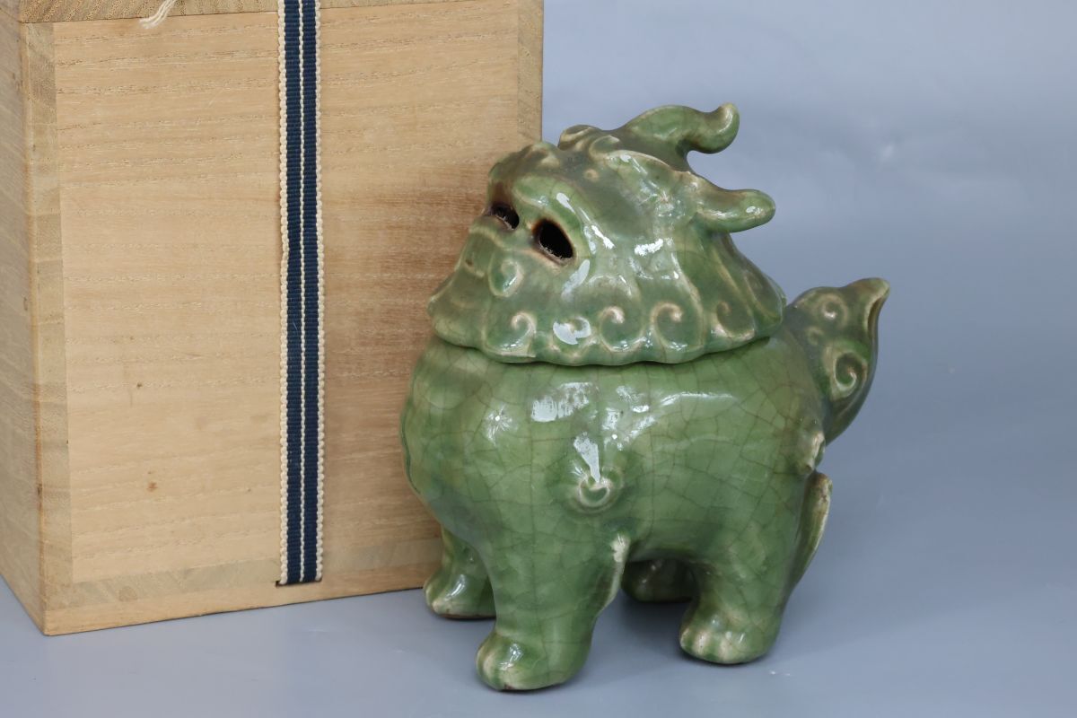 龍泉窯青磁獅子香爐 中國(guó)美術(shù)