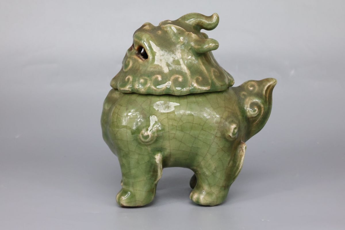 龍泉窯青磁獅子香爐 中國(guó)美術(shù)