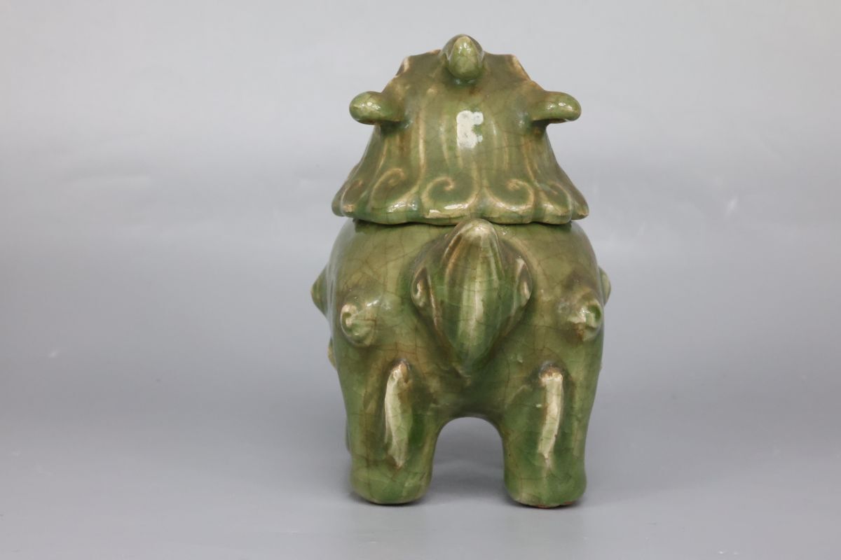 龍泉窯青磁獅子香爐 中國(guó)美術(shù)