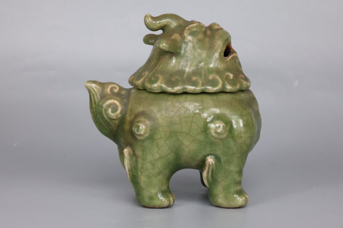 龍泉窯青磁獅子香爐 中國(guó)美術(shù)