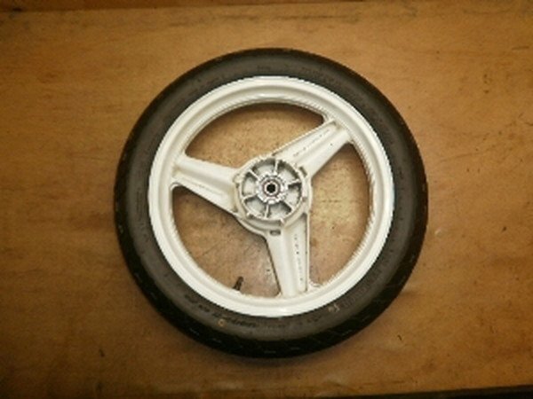 KI8631 VTZ250 リアホイールタイヤ MC15-1029