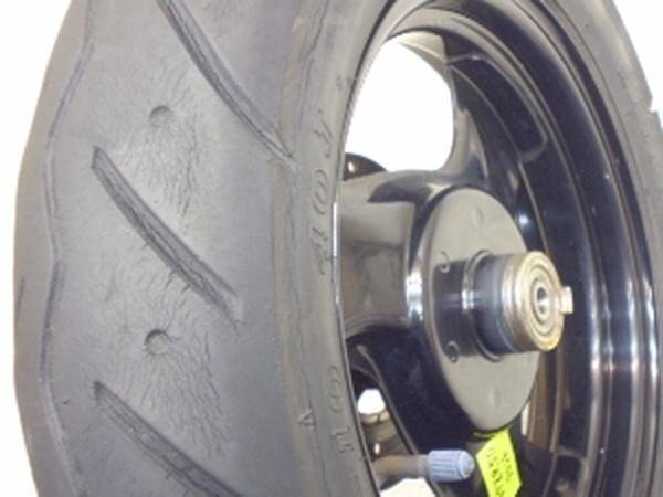 HJ0370 ジョグZR50(12V) フロントホイールタイヤ 3YK-6223