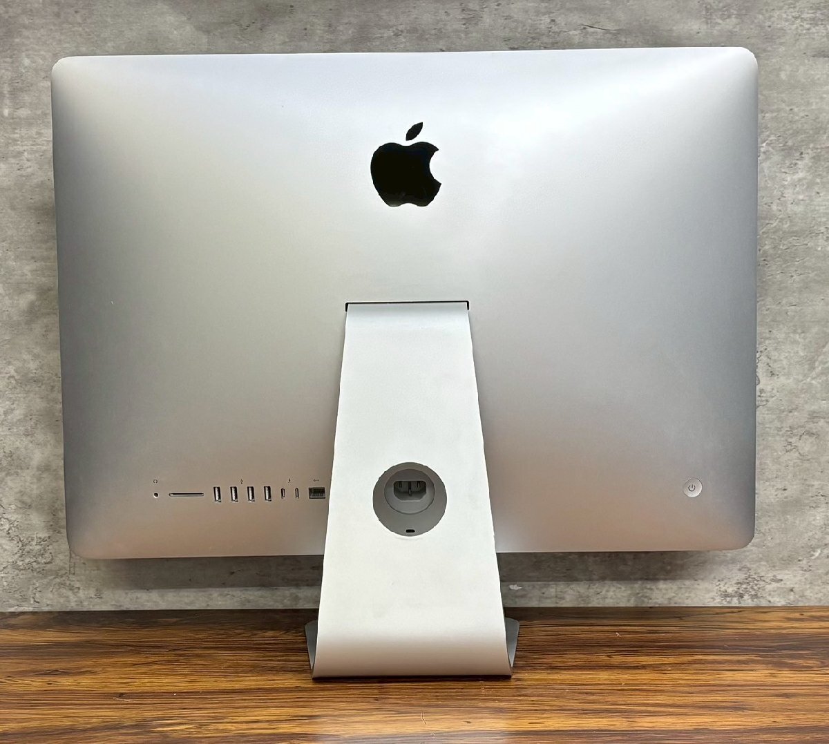 1 иен ~ *Apple iMac / Core i5 7360U (2.30GHz) / память 8GB / HDD 1TB / SSD 28GB / 21.5 type полный HD / macOS Ventura 13.7.6 / A1418