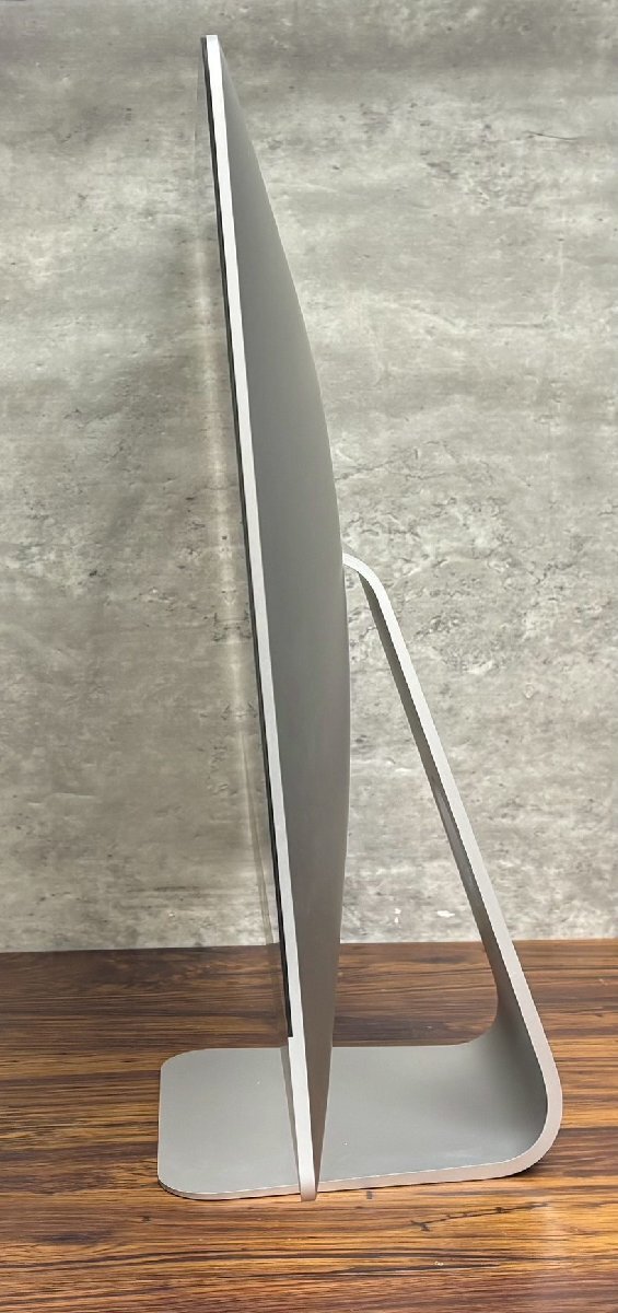 1 иен ~ *Apple iMac / Core i5 7360U (2.30GHz) / память 8GB / HDD 1TB / SSD 28GB / 21.5 type полный HD / macOS Ventura 13.7.6 / A1418