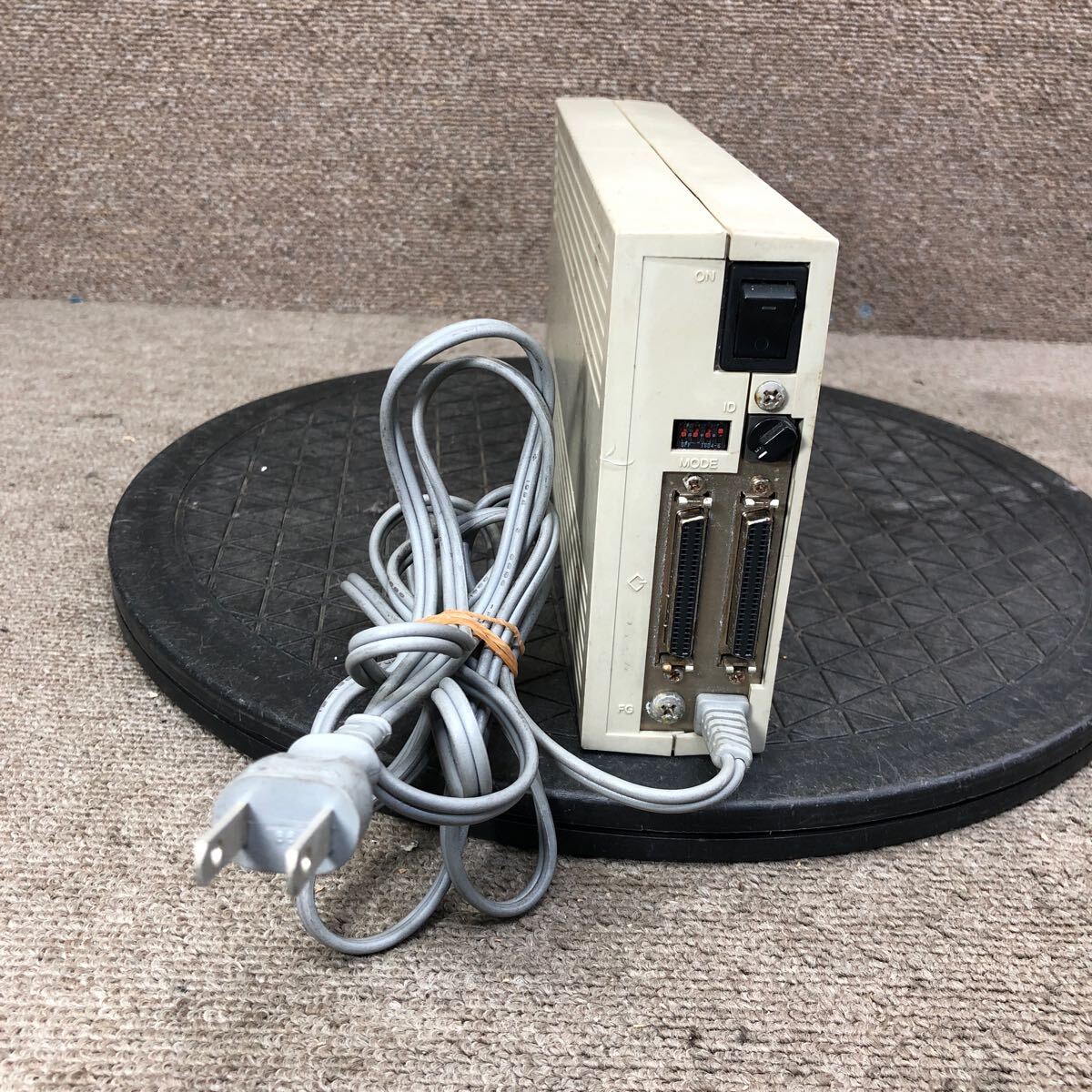 98-1465 激安 レトロPC パーツ 外付け MOドライブ 230MB Logitec ロジテック LMO-233F SCSI 通電.電源オン.オフok ジャンク