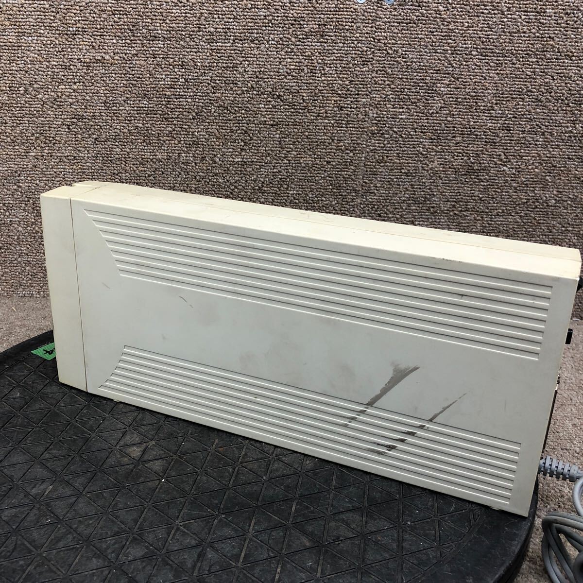 98-1624 激安 レトロPC パーツ 外付け MOドライブ 640MB Logitec LMO-640E SCSI 通電.電源オン.オフok ジャンク