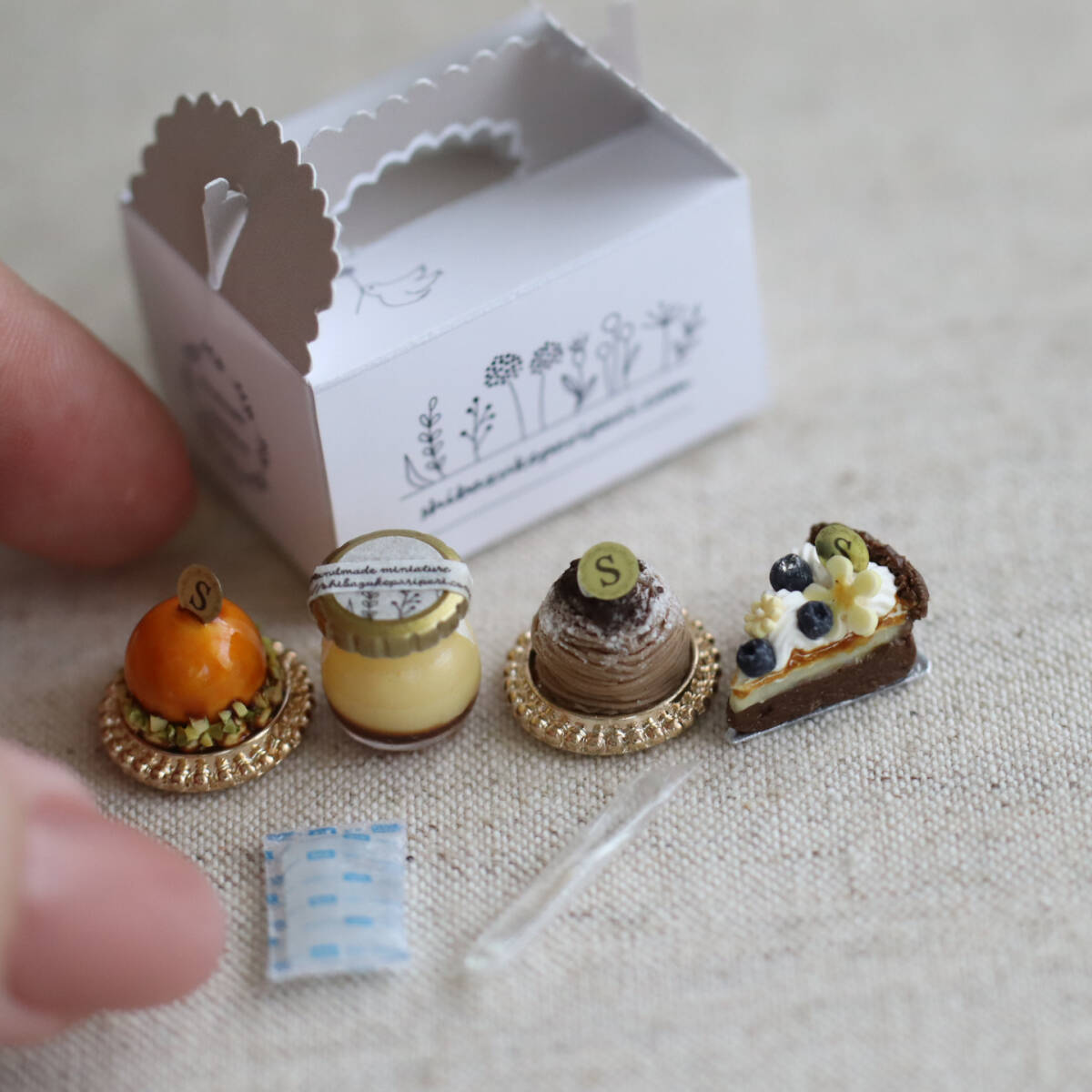 〓〓〓ミニチュア ケーキ B フェイクスイーツ ミニチュアフード 粘土 食品サンプル レジン shibazukeparipari