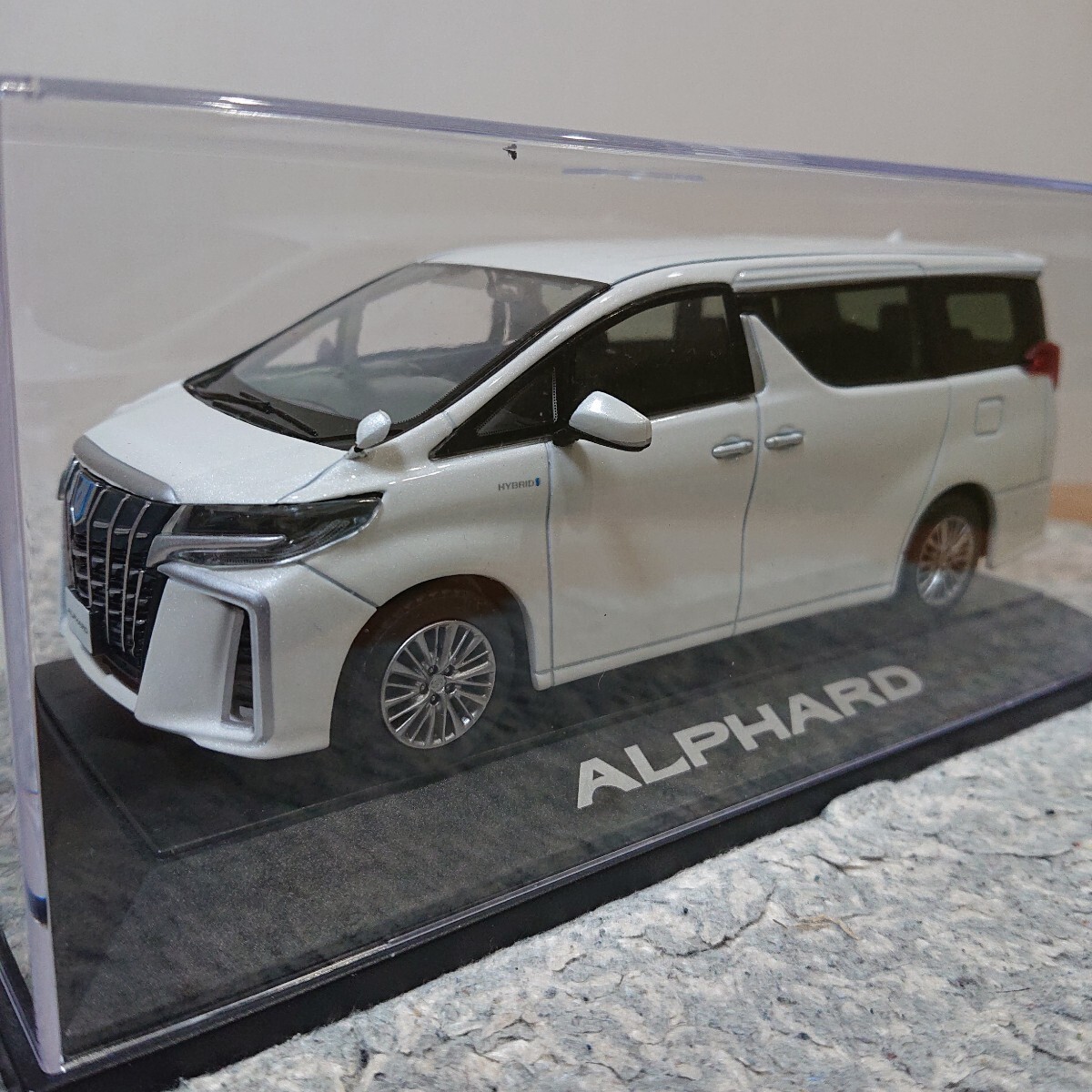 TOYOTA ALPHARD 1/30 カラーサンプル白 未開封 Yahoo!オークション - アルファード 1/30 カラーサンプル TOYOTA