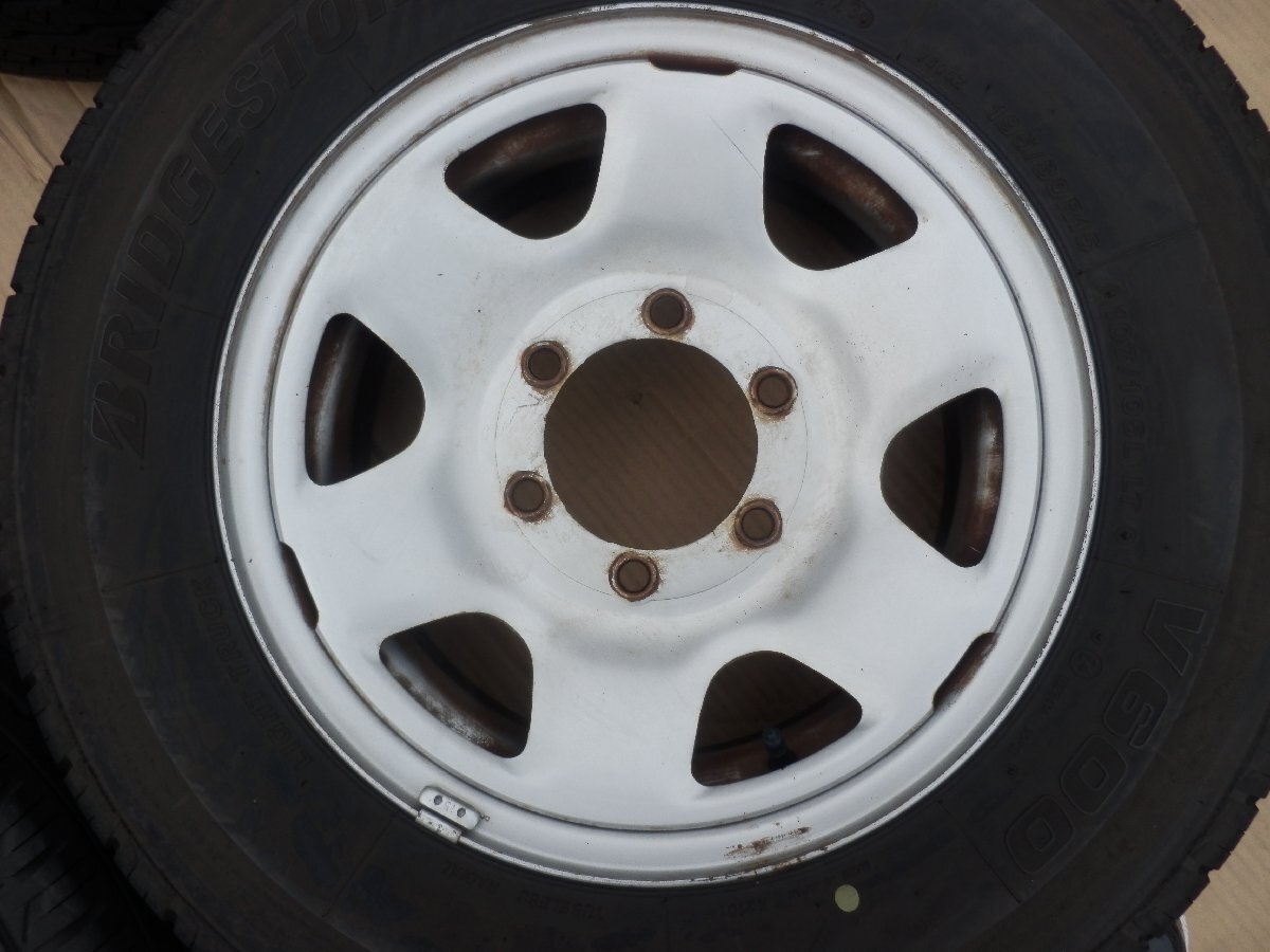 ハイエース195/80Ｒ15/ テツ＆ラジアル 4本組 6穴 BRIDGESTONE TY1301