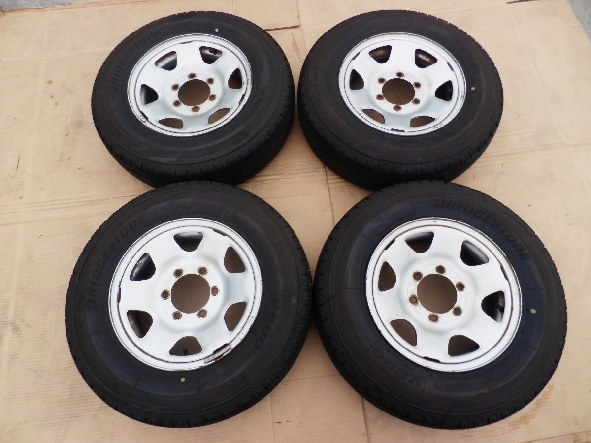 ハイエース195/80Ｒ15/ テツ＆ラジアル 4本組 6穴 BRIDGESTONE TY1301