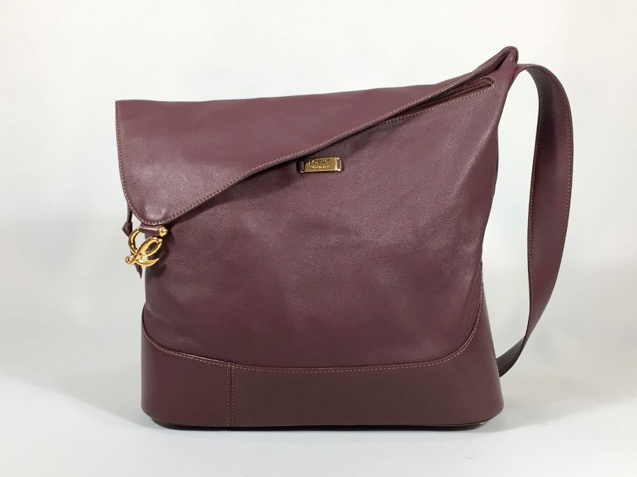 ロエベ ショルダーバッグ アントン ワインレッド 【極美品】 返品保証