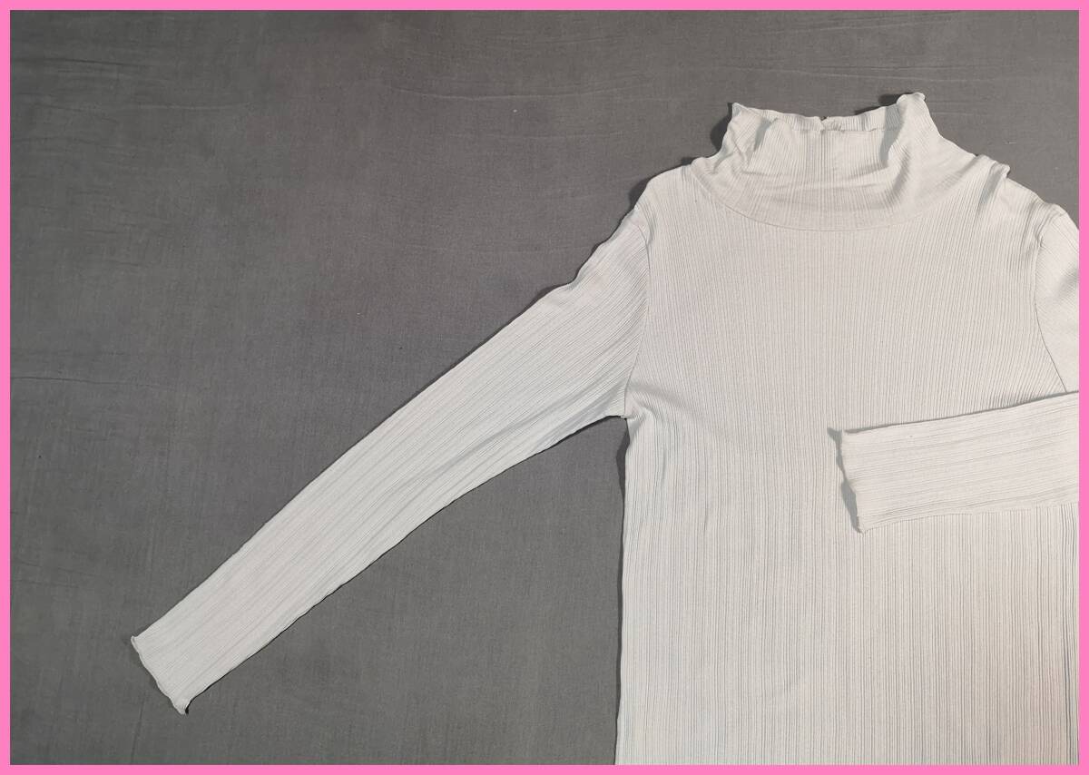 ＴＳＥＴ‐６４０☆夏☆新品☆送料込み☆即決☆ナチュラル系☆リブ編みＴシャツ素材☆色違い☆２枚☆Ｍ～Ｌ☆Tシャツ☆黒とライトベージュ