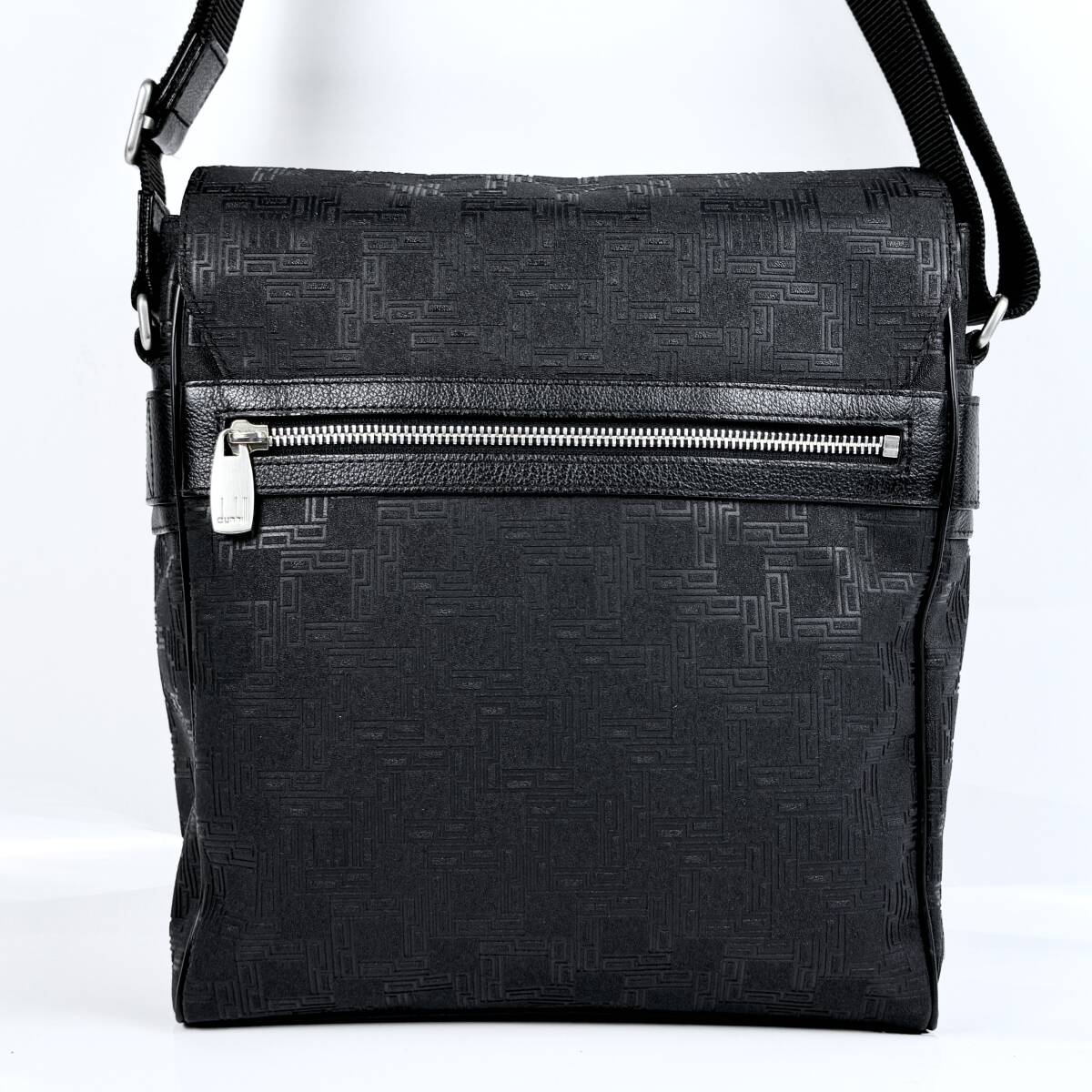 美品★ダンヒル ショルダーバッグ サコッシュ ディーエイト PVC レザー 黒 極美品 dunhill ダンヒル ディーエイト ショルダーバッグ
