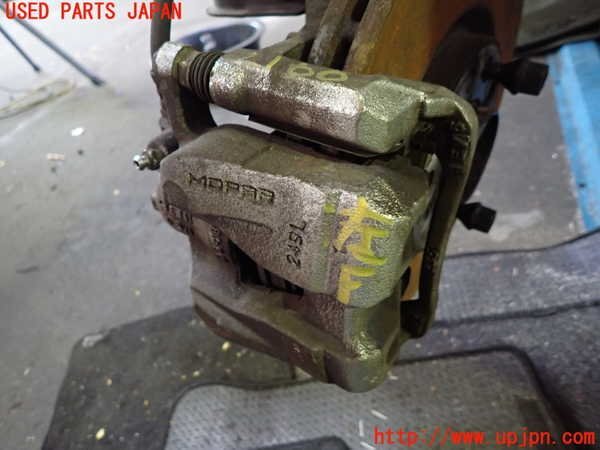 1UPJ-21004085] Jeep * compass (M624) левый передний суппорт б/у 