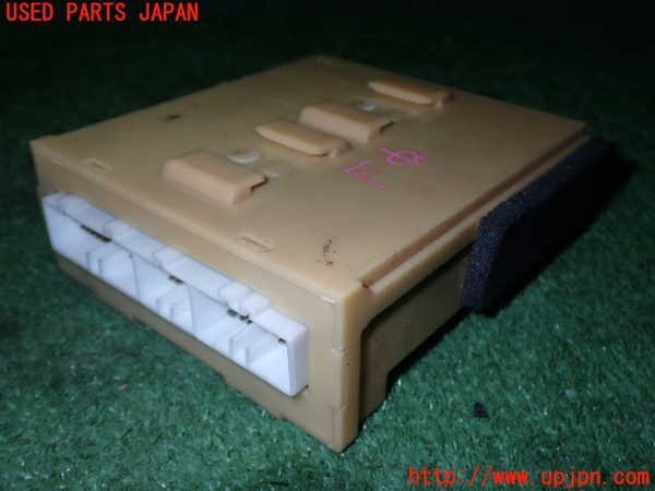 1UPJ-95266146]セリカ GT-FOUR(ST185)コンピューター1（アンプリファイヤ） 中古