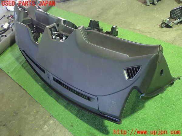 1UPJ-24207505]プジョー?208(P21HN05)ダッシュボード 中古