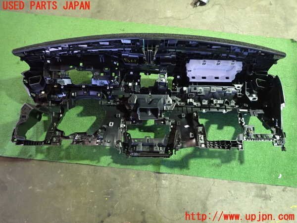1UPJ-24207505]プジョー?208(P21HN05)ダッシュボード 中古