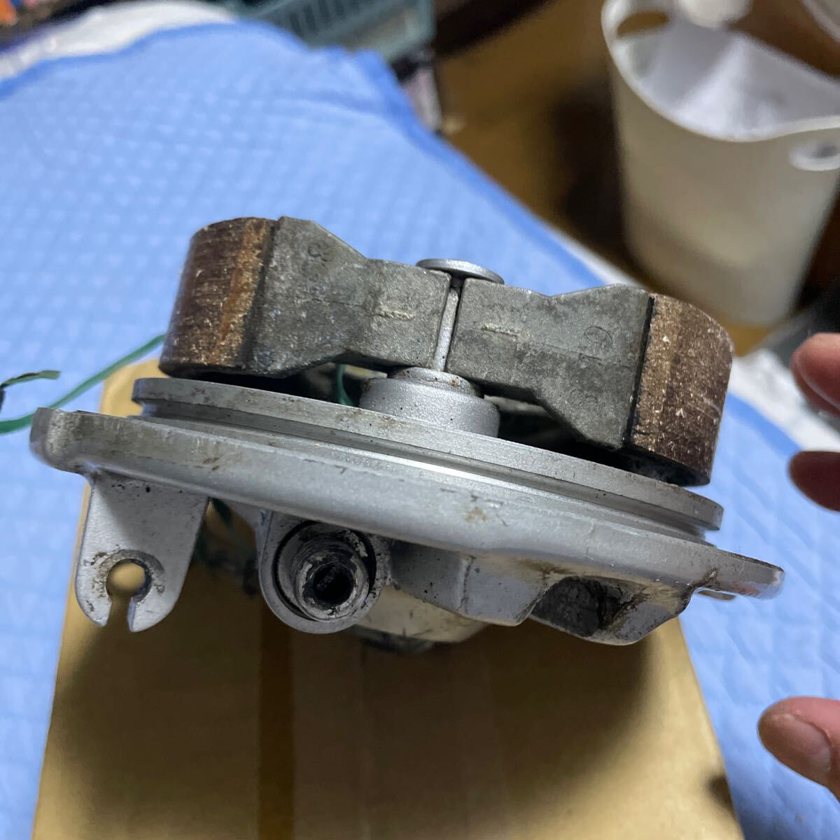 Honda Super Cub AA01-17000. передний тормоз panel. тормоз барабан C50 Honda измерительный прибор 