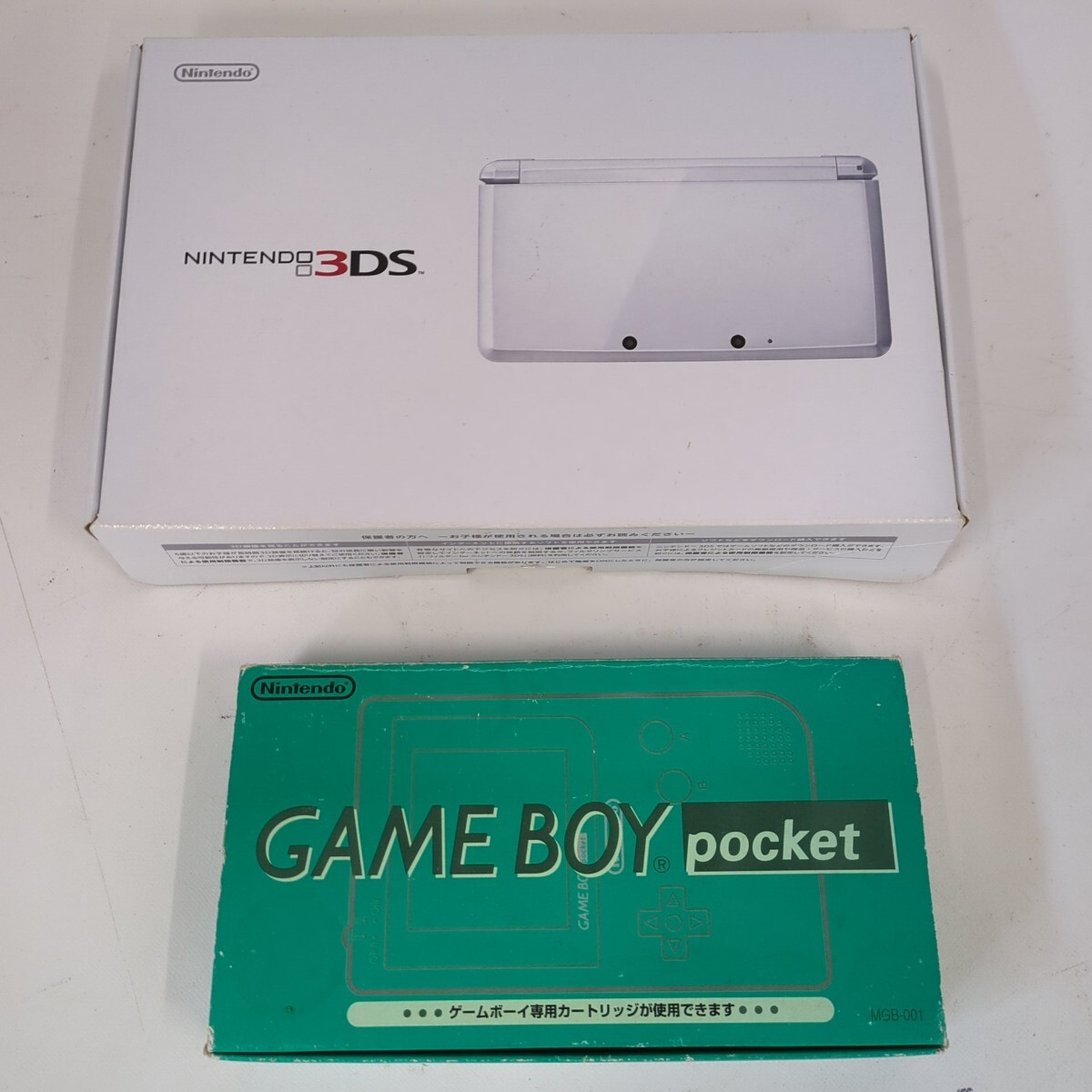 [B1279-6] Game Boy карман зеленый + Nintendo 3DS первый период . завершено в коробке электризация * работа OK
