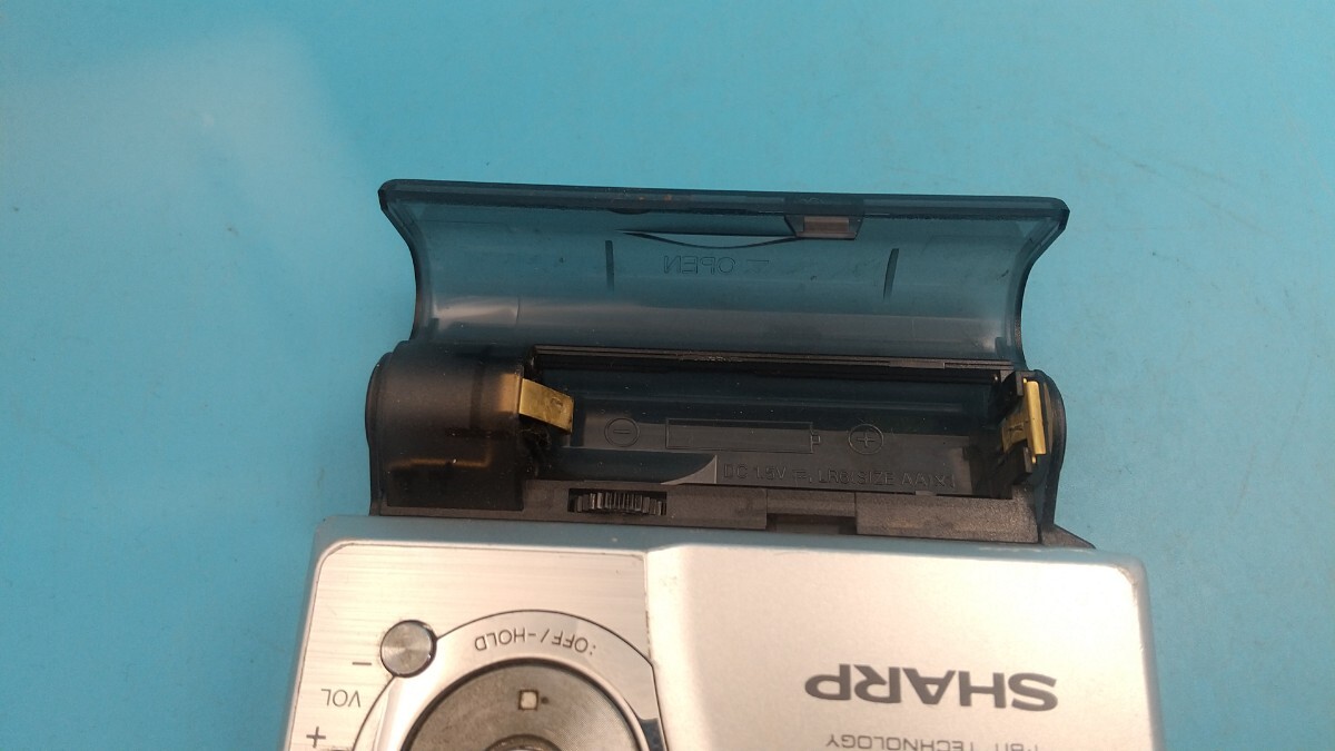 K3838 SHARP MD-DR77-S MDプレーヤー/シャープ 簡(jiǎn)易清掃 通電OK 現(xiàn)狀品 送料無(wú)料 JUNK