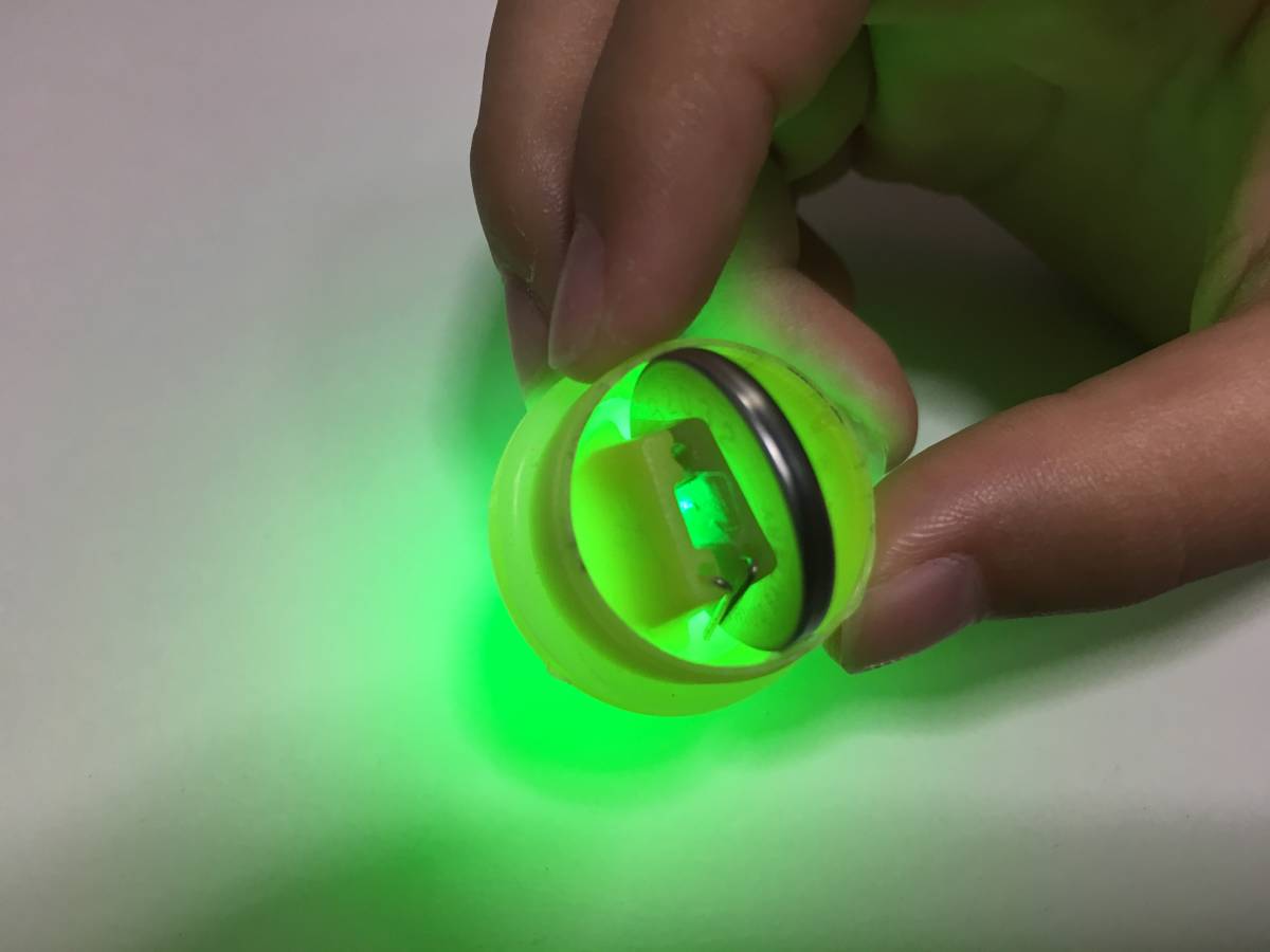 送料無料　LED 電気うき 3こset　電池付き　タチウオ　メバル　シーバス　イカ　青物　サビキ チヌ アジ