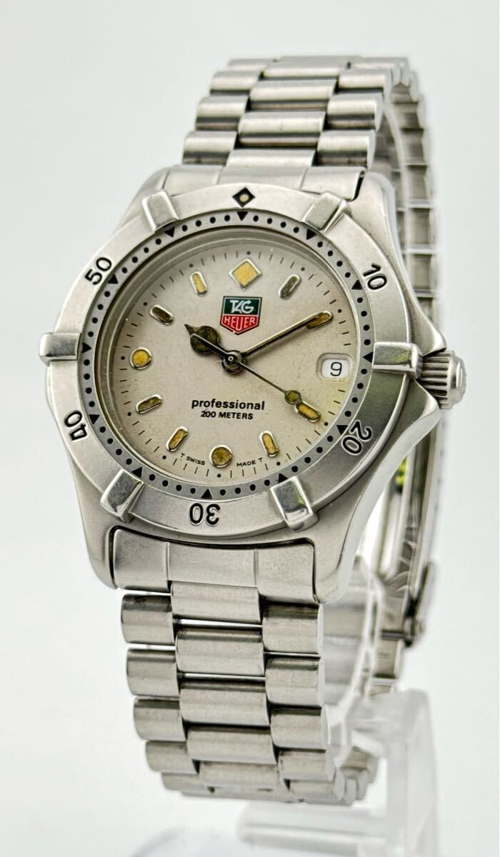【タグホイヤー?。眱摇俊　窽AGHEUER」 　WE1211-R プロフェッショナル200m シルバー　腕時計 クォーツ　B222W89