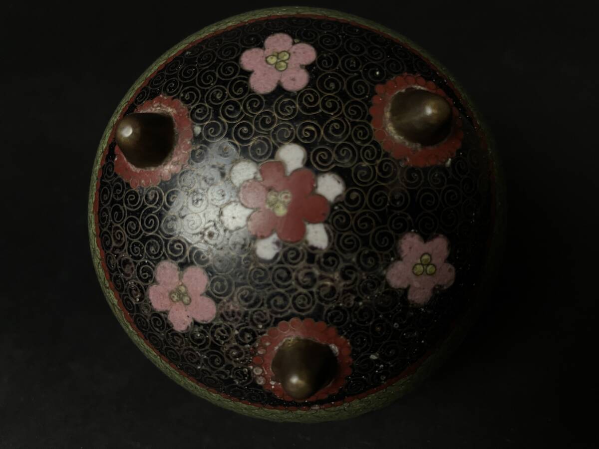 時(shí)代古美術(shù) 七寶唐草花盡くし紋様三足香爐 明治期 細(xì)密 七寶焼 銅七寶 高さ約10cm