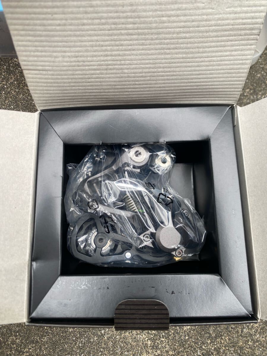 シマノ　shimano セイント　リアディレーラー　新品　マウンテンバイク　ダウンヒル RD-M820-55