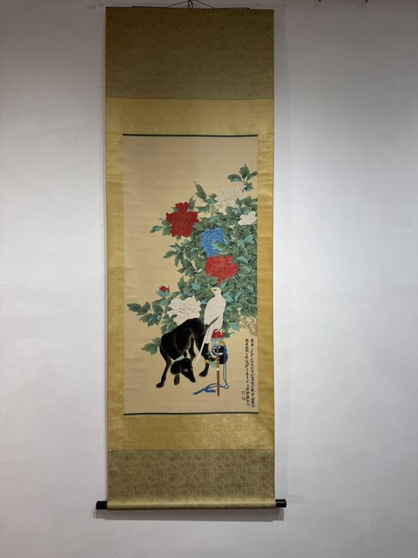 清国ー民国　絵画　肉筆保証　馬家桐　『花鳥図』　中国画 時代物 古美術品絹本肉筆 蔵出 中国書画【近時代 張大千 鷹犬牡丹図】肉筆紙本 掛け軸