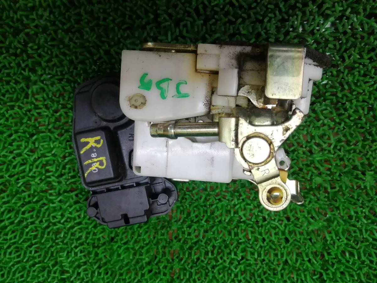 送料600円　ライフ JB5 JB7 JB6　リア右 ドアロックアクチュエーター 動作確認OK ドアロックソレノイド リヤ右 後ろ右_画像1