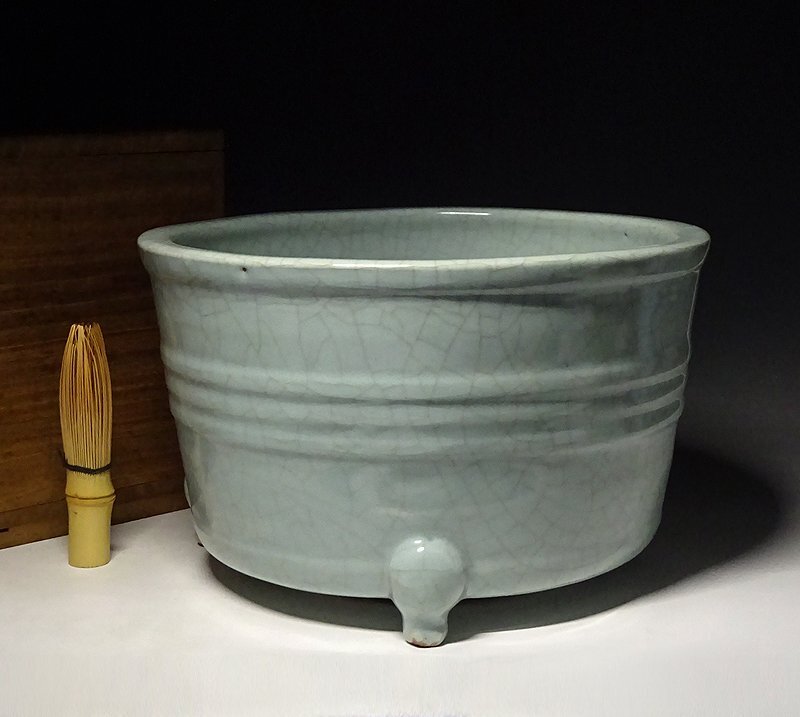 中国古玩 青磁 唐物 時代物 美品 古美術 龍泉 幅約15cm 高約6.5cm 緑屋i□ 中国古玩 龍泉窯 青磁 大香炉 幅約25cm 箱付 時代物 唐