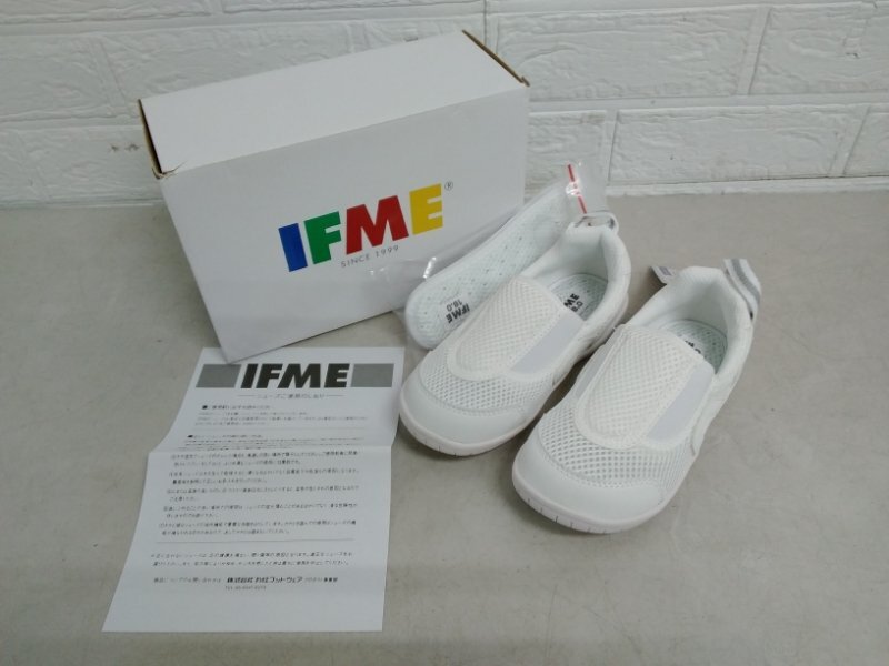 送料安 未使用品 IFME キッズ シューズ SC-0002 18.0㎝ 息する ソール 上履き スリッポンタイプ ホワイト 白_画像1