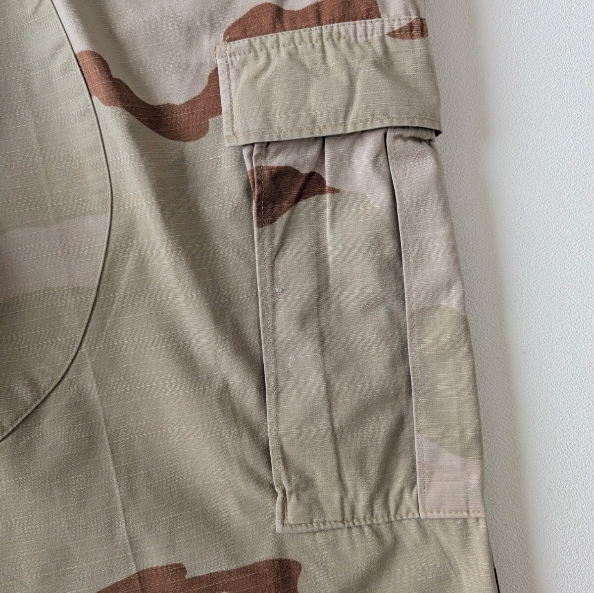97年/米軍実品 デザートカモ柄ミリタリーパンツ古著/L-XL/実寸W38L30/裾直有【L1800】