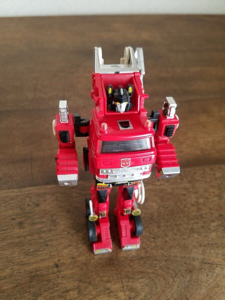 希少品、トランスフォーマー オートボット 完全変形・消防車に変身! 80s 当時物 タカラ トランスフォーマー インフェルノ TAKARA