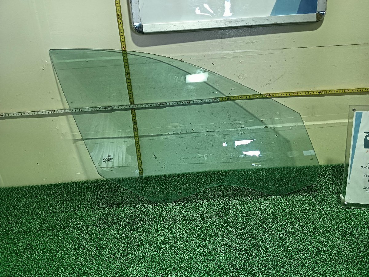 BMW правая передняя дверь стекло 520i touring DBA-XL20, 2012 #hyj NSP244529