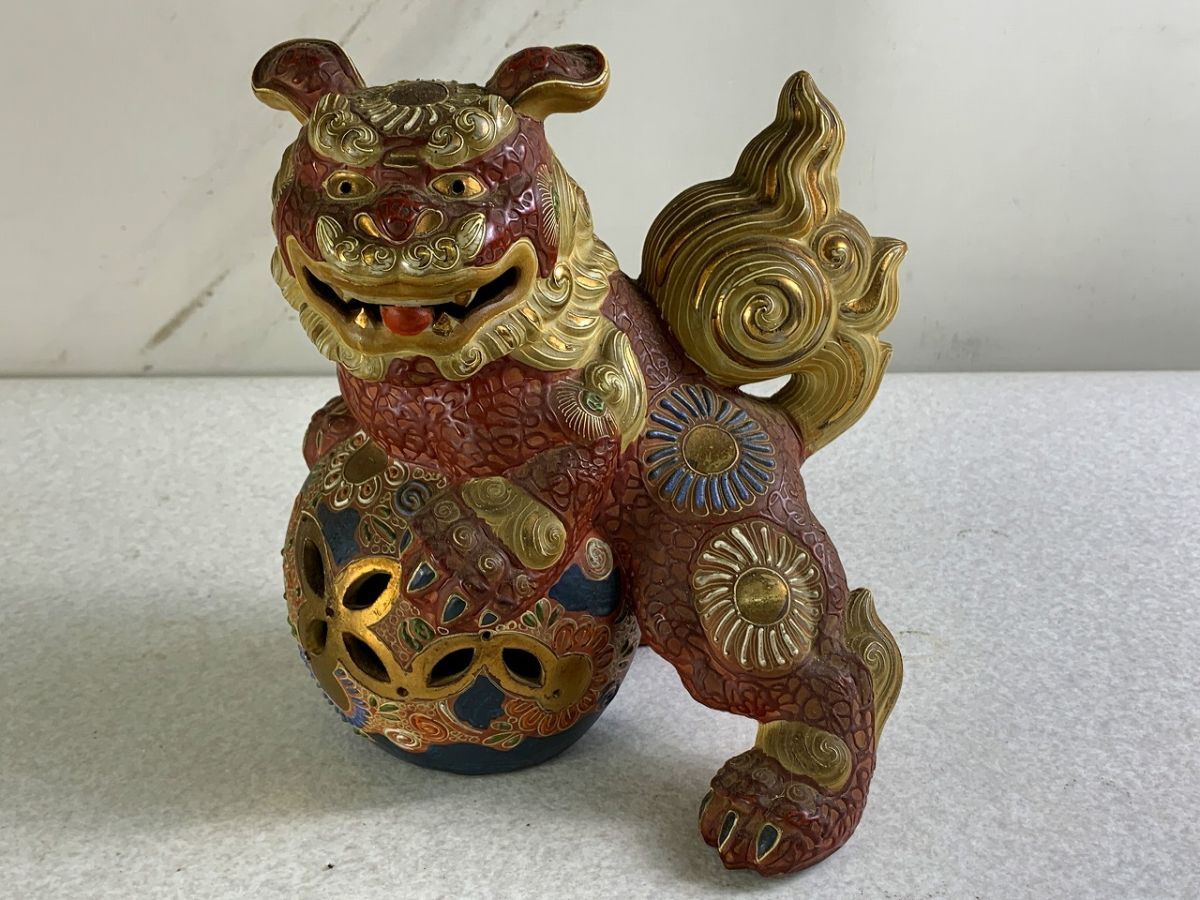 鉄器 獅子 文鎮 置物 机頭小喜獅子 中国式古典 装飾品 工芸品 美術品 ◇IZ124 玉乗り獅子 陶器製 置物 縁起物 インテリア