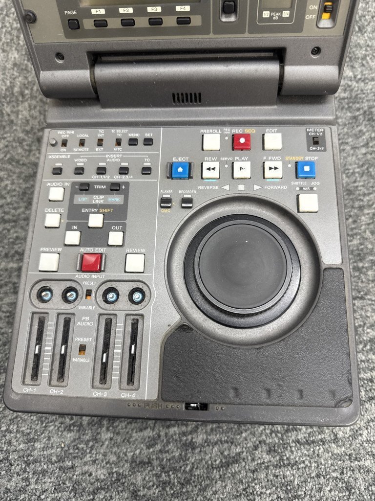 【183292】SONY ソニー DVCAMレコーダー DSR-70A ポータブルレコーダー ジャンク 現(xiàn)狀品 部品取りなどに
