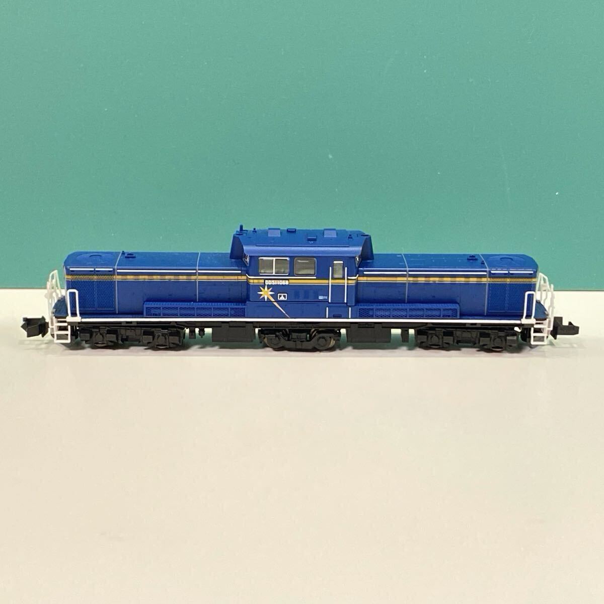 TOMIX 2215 DD51形ディーゼル機(jī)関車 北斗星 JR北海道色 1068號(hào)機(jī) ナンバー取付済