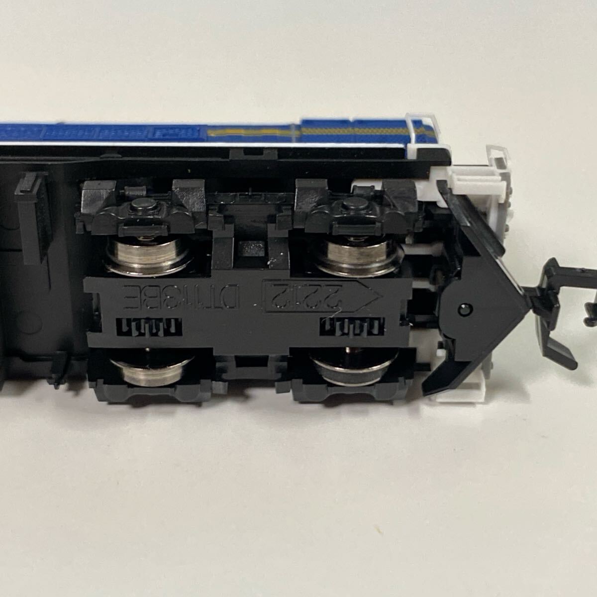 TOMIX 2215 DD51形ディーゼル機(jī)関車 北斗星 JR北海道色 1068號(hào)機(jī) ナンバー取付済