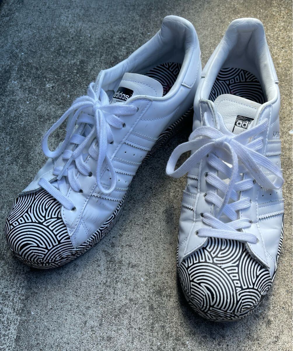 adidas アディダス　高橋理子　コラボ　ナイロンジャケット　ブラック　柄 adidas（アディダス）の「【HIROKO TAKAHASHI COLLECTION