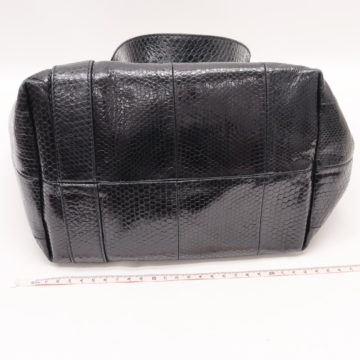 サルヴァトーレ・フェラガモ Salvatore Ferragamo ヴァラ 型押し レザー トートバッグ ハンドバッグ ブラック▼57B98_画像4