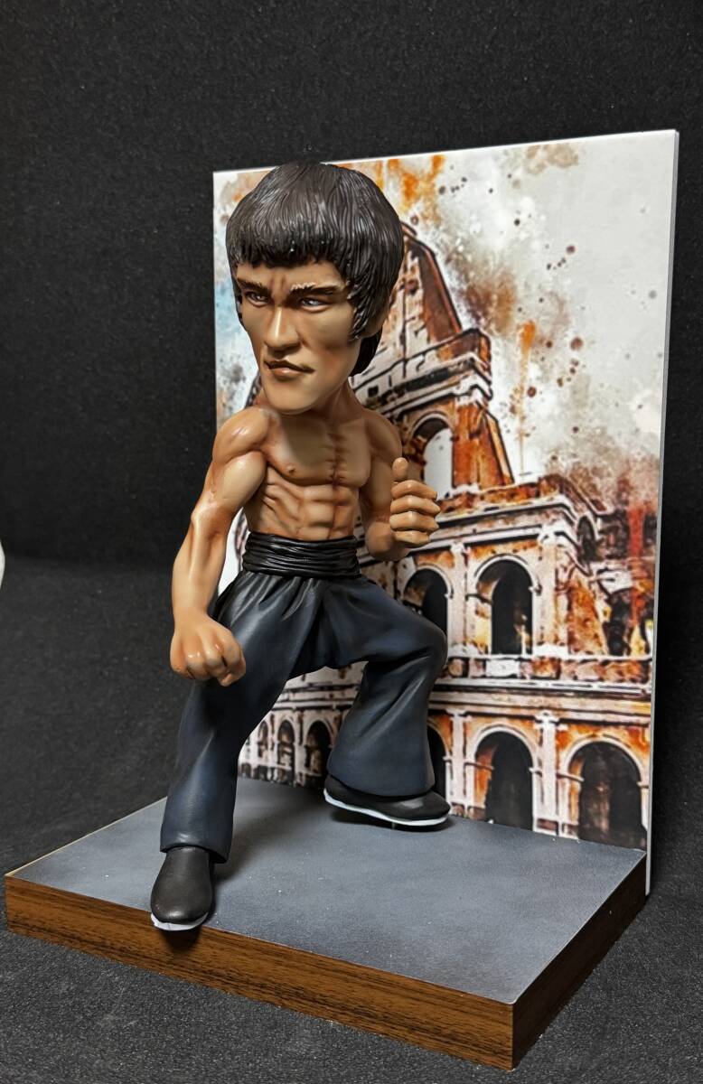 デフォルメフィギュア完成品　ドラゴンへの道　ブルース?リー