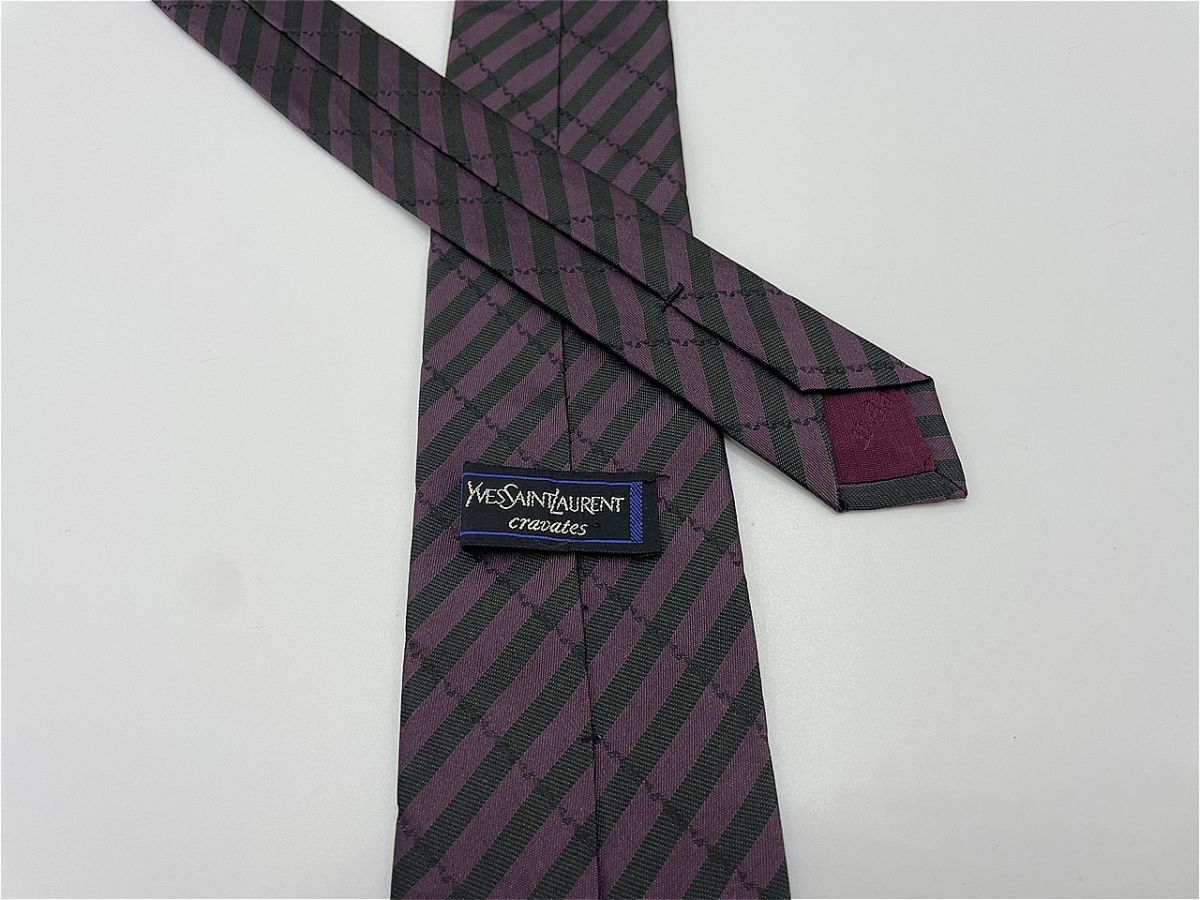 【美品】YvesSaintLaurent　イヴサンローラン　レジメンタル柄 ネクタイ 3本以上 送料無料 メンズ パープル　0601001
