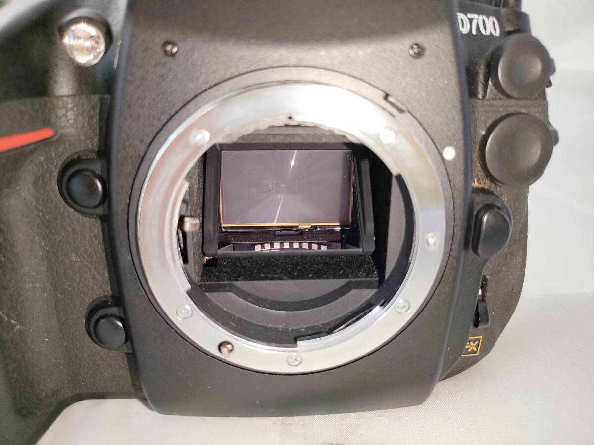 Nikon D700 ニコン デジタル一眼レフカメラ ボデ?！ˉ啸氓匹戛`　チャージャー付き