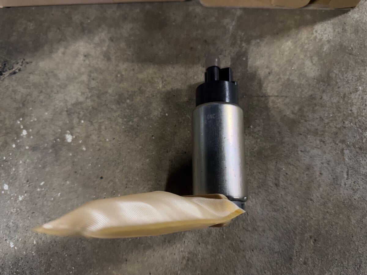 純正燃料ポンプ スズキ ジムニー JB23 15110-61L00 正規品 新品 純正燃料ポンプ スズキ ジムニー JB23 15110-61L00 正規品 未