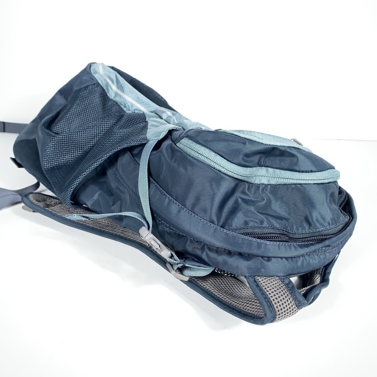 OSPREY オスプレー オスプレイ　ナイロン リュックサック　バッグパック　カバン　登山　アウトドア　ブルー系